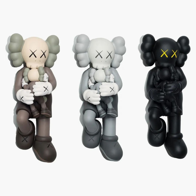 Kaws Holiday Singapore Figure Set Brown/grey/black
