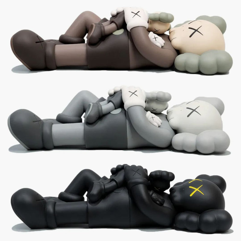 Kaws Holiday Singapore Figure Set Brown/grey/black