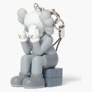Kaws procházející Keychain Grey