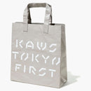 Kaws Tokyo först återanvändbar shoppingväska grå