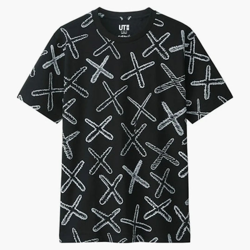 Kaws x Uniqlo all over x tea (Japanese sizing) Black