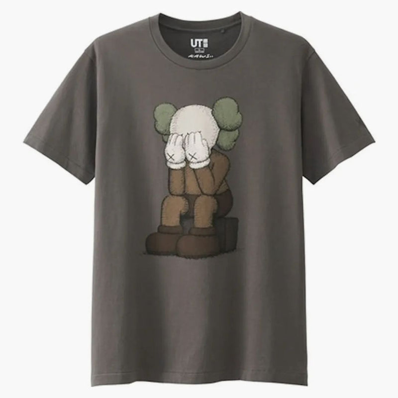 Kaws X Uniqlo Passing Through Tea (Japanese Sizing) Brown