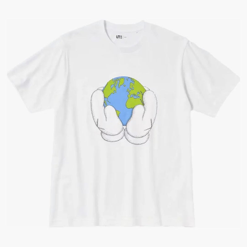 Kaws X Uniqlo Peace for all S/S Graphic T-Shirt (Asia Sizing) White