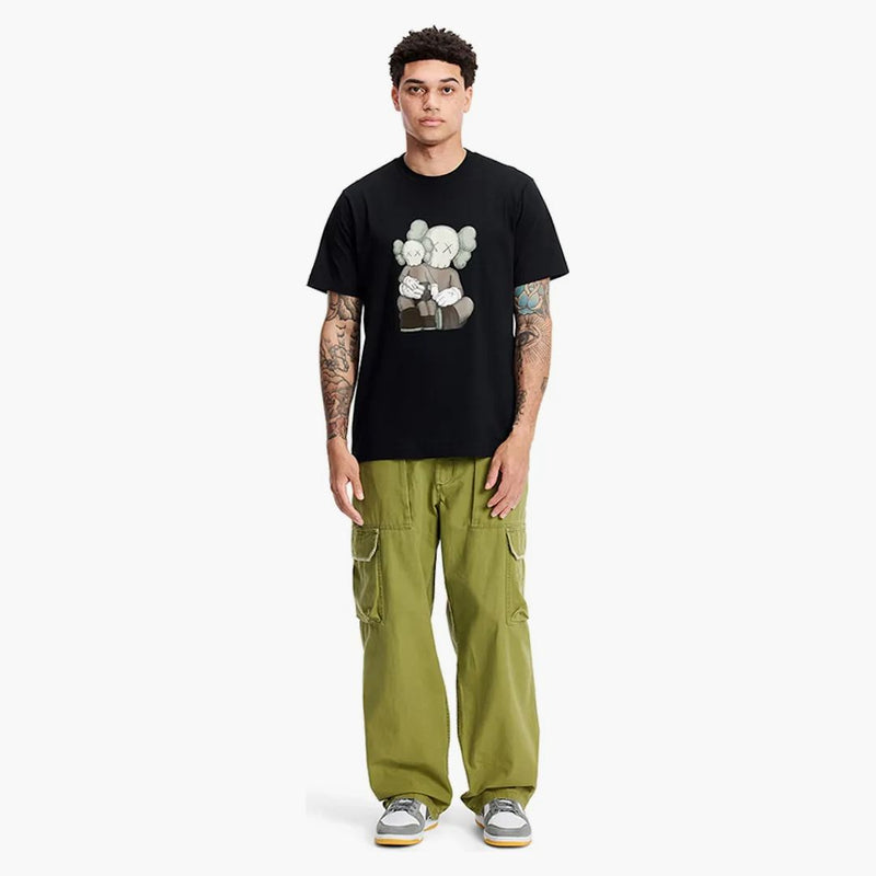 Kaws X Uniqlo Ut Short Sleeve Graphic T-shirt (us Sizing) Black