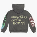 Los niños ven el núcleo de sudadera con capucha fantasma libre