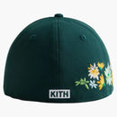 Kith New Era Yankes Floral 59 Fifty Low Profiler har en scen