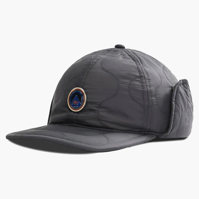 Kith quiltad nylon öronflik har slagskepp