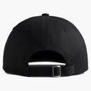 Con la tapa de la toque de alambre negra