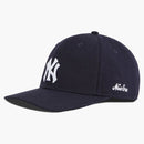 Kith pro novou éru New York Yankees 10 let výročí 1978 World Series Low Profil 59fifty namontovaný má plášť
