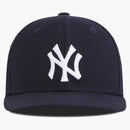 Kith för New Era New York Yankees 10 -årsjubileum Low Profil 59Fifty Fitted har Genesis