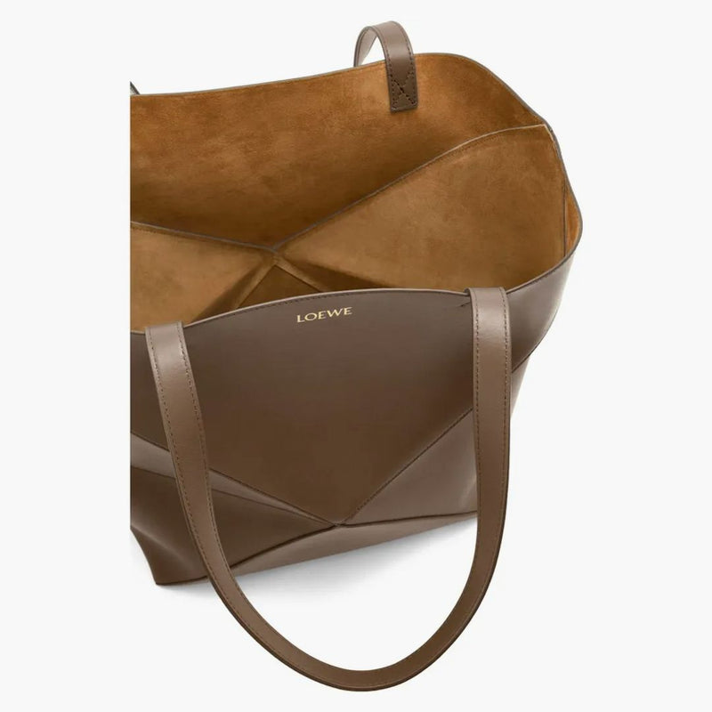 Loewe Large Puzzle Fold Dead in Shiny Calfskin Umber