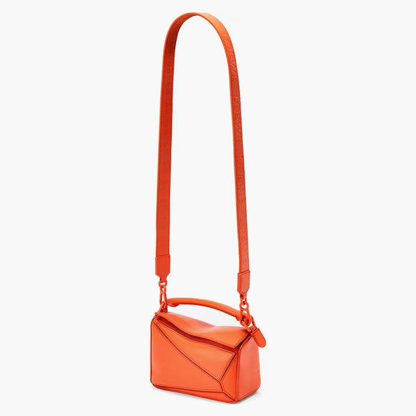 Sacca per puzzle loewe in pelle di vitello di raso mini arancione