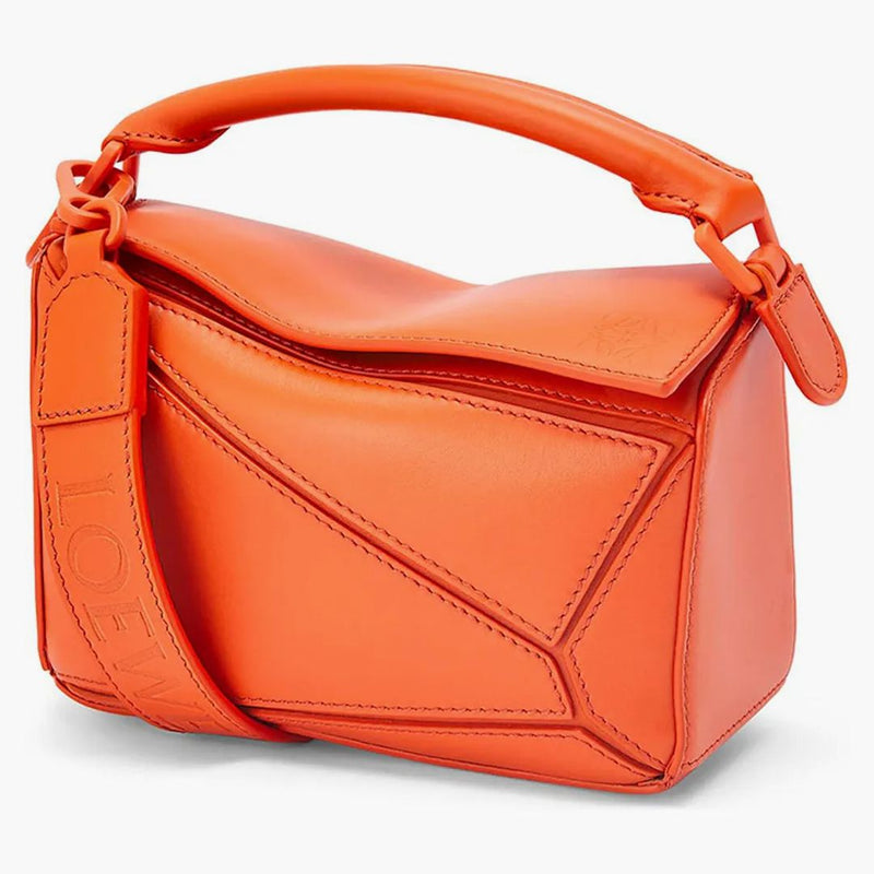 Sacca per puzzle loewe in pelle di vitello di raso mini arancione