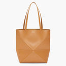 Loewe Puzzle Fold Dead in Shiny Calfskin warm desert