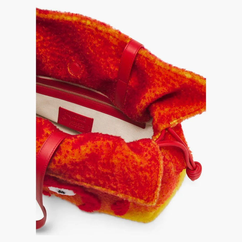 Loewe x howls calcifer xl frizione flamenco in rosso shearling
