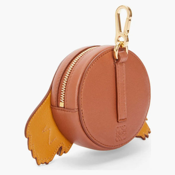 Loewe x Howls Heen Cookie Case nella classica rustura della pelle di vitello