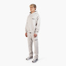 Fear Of God Essentials Relaxed Sweatpants (fw22) Light Oatmeal