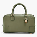 Bolsa de Loewe Amazona 23 en Nappa Becerro Aguacate Green