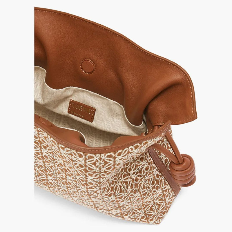 Loewe flamenco spojka v anagramu Jacquard a telecí tan/pekan