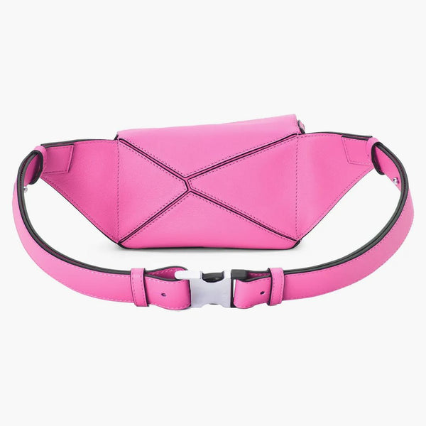 Sacca per sedere del puzzle loewe nel classico mini neon rosa.