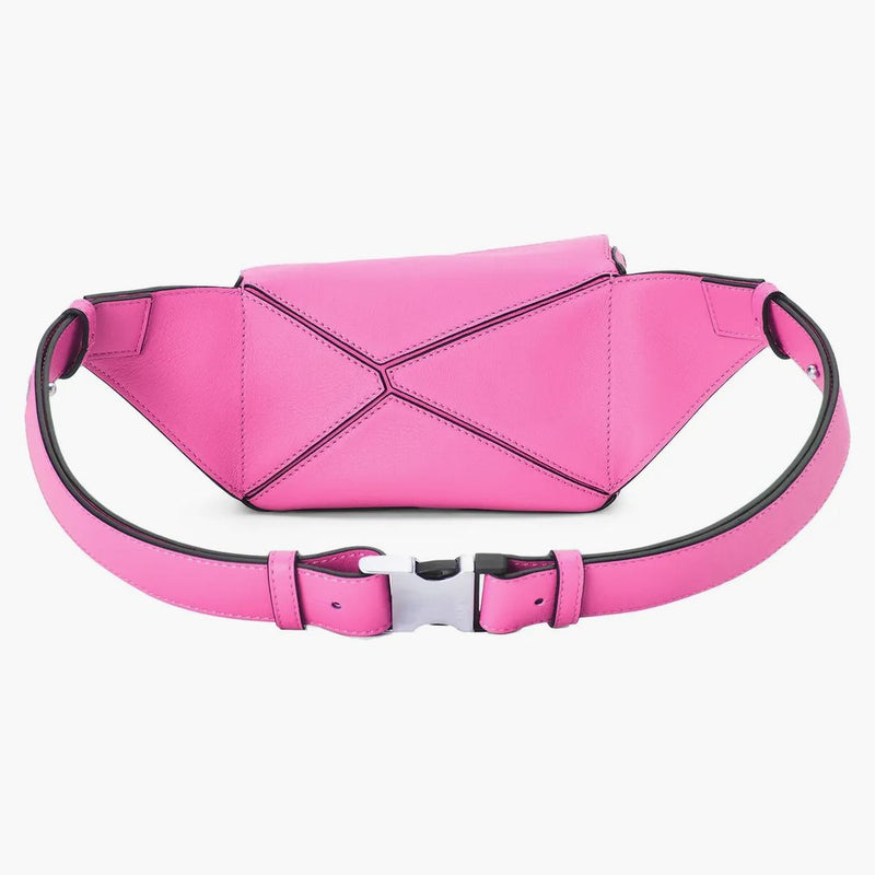 Sacca per sedere del puzzle loewe nel classico mini neon rosa.