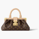 Louis Vuitton Clutch Monogram
