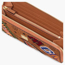 McM x bape squalo zip attorno al portafoglio visitos grande cognac