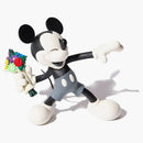 Medicom VCD Throw Mickey Figure Black/White