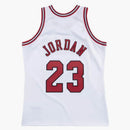 Mitchell & Ness Chicago Bulls 1998-99 Michael Jordan Authentic Jersey White