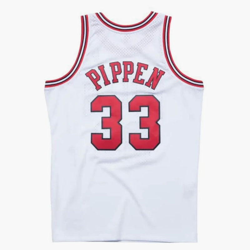 Mitchell & Ness Chicago Bulls Home 1997-98 Scottie Pippen Swingman Jersey White