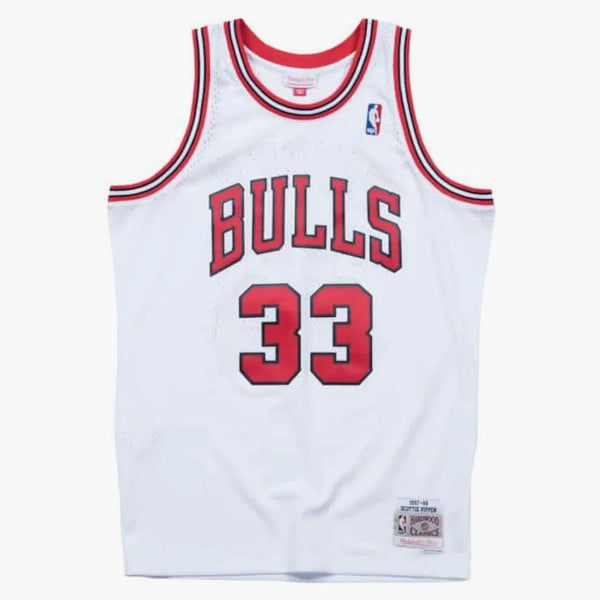 Mitchell & Ness Chicago Bulls Home 1997-98 Scottie Pippen Swingman Jersey White