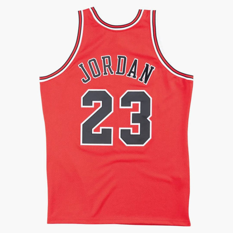 Mitchell & Ness Chicago Bulls Road Finals 1995-96 Michael Jordan Authentic Jersey Scarlet