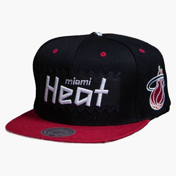Mitchell & Ness Miami Heat Sta3 Wool Snapback Cap Black/red