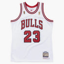 Mitchell & Ness Michael Jordan Chicago Bulls 1996-97 Home Authentic NBA Jersey White/Red/Black
