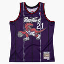 Mitchell y Ness Toronto Raptors 1998-99 Marcus Camby Swingman Jersey Purple