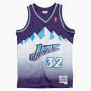 Mitchell & Ness Utah Jazz Road 1996-97 Karl Malone Swingman Jersey Purple