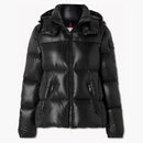 Moncler a quattro guscio trapuntato con cappuccio con cappuccio intagliato nero