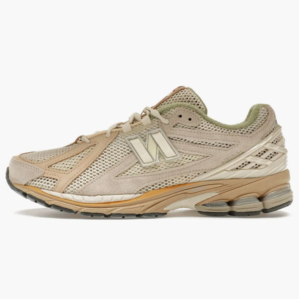 New Balance 1906r Auralee Bone White