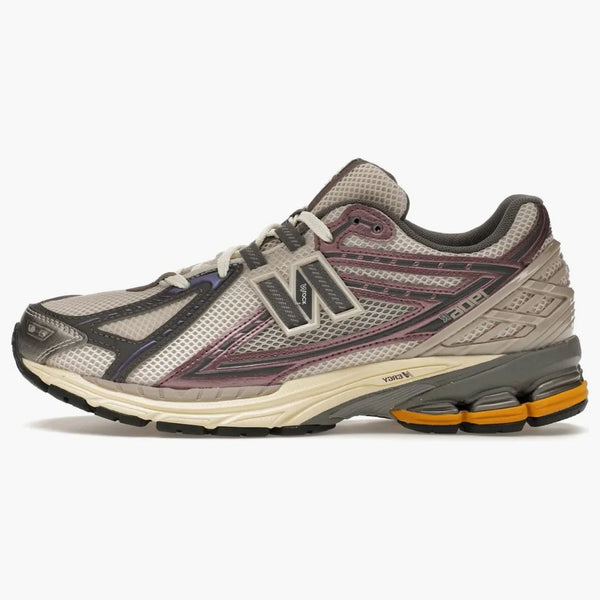 New Balance 1906r Licorice