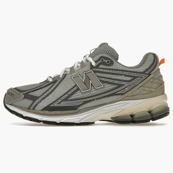 New Balance 1906r N.hoolywood X Invincible Grey Swan