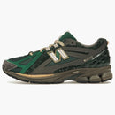 New Balance 1906r Size? Exclusive Diamond District Pack Green