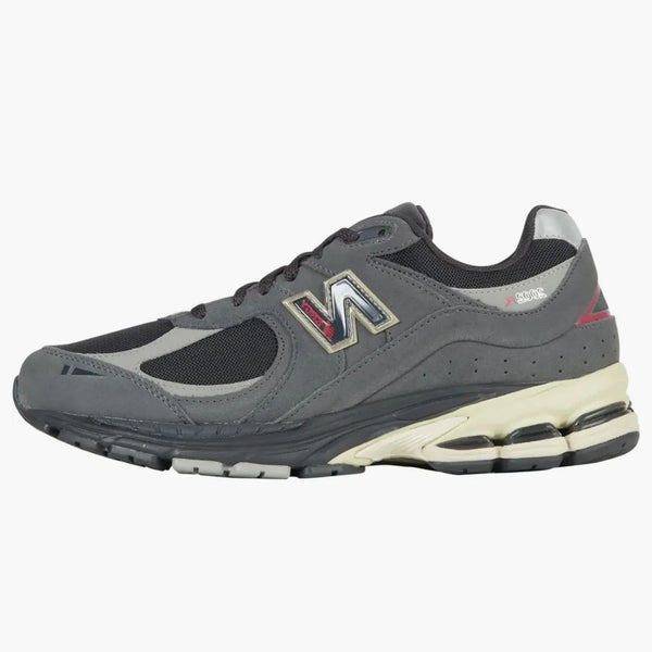 New Balance 2002r Black Grey