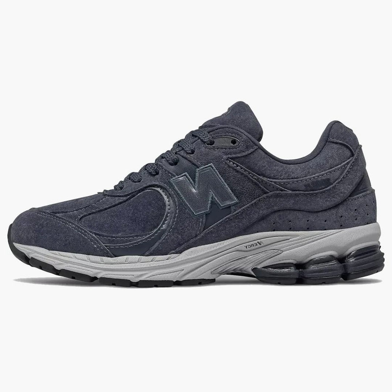 New Balance 2002r námořnictvo stříbrné kovové