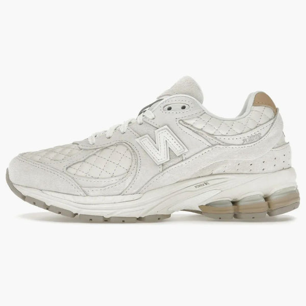 New Balance 2002r prošívaná bílá