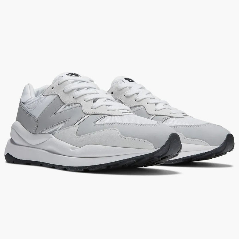New Balance 57/40 bílá šedá