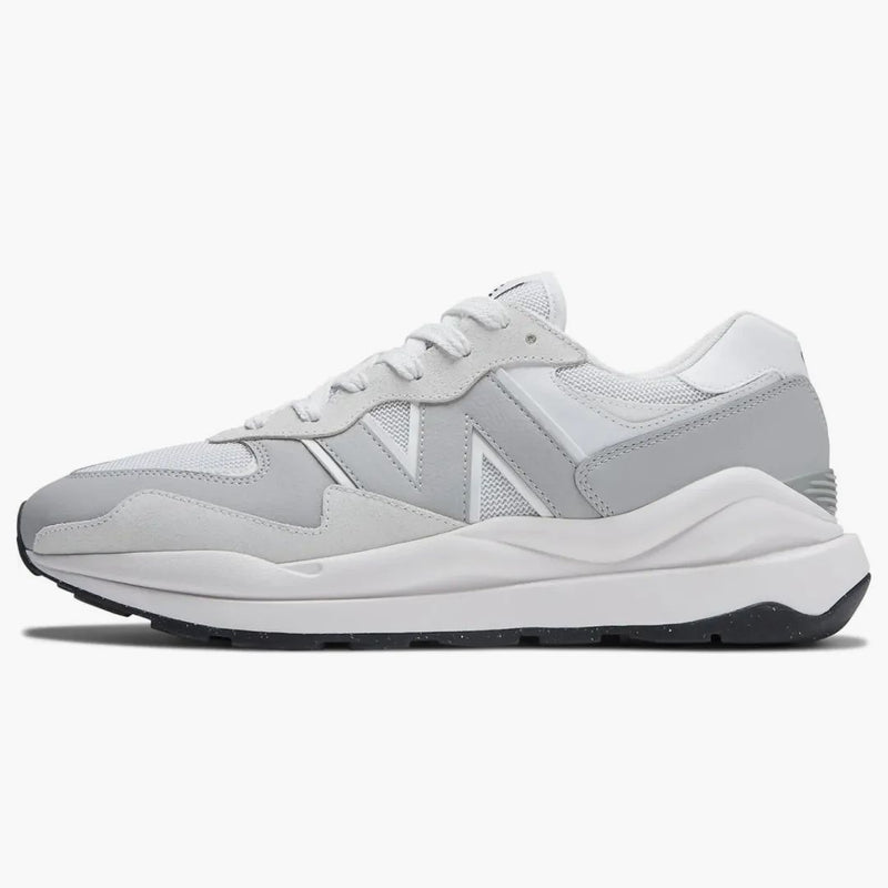 New Balance 57/40 bílá šedá