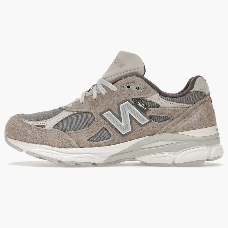 New Balance 990v3 Miusa Levi's Elephant Skin