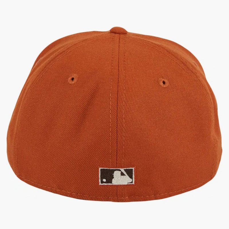 New Era Campfire New York Yankees 2009 World Series Patch Hat Club Exclusive 59Fifty Fited tiene Burn Orange