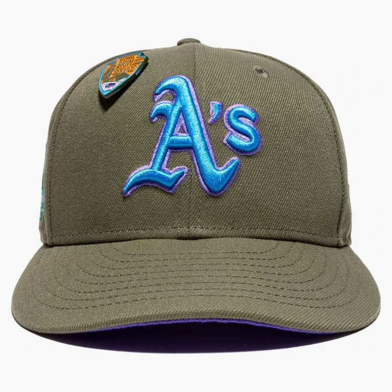 New Era Oakland Athletics Capsule Brim Service Colecția de 40 de ani 59Fifty Mons are verde/Purple