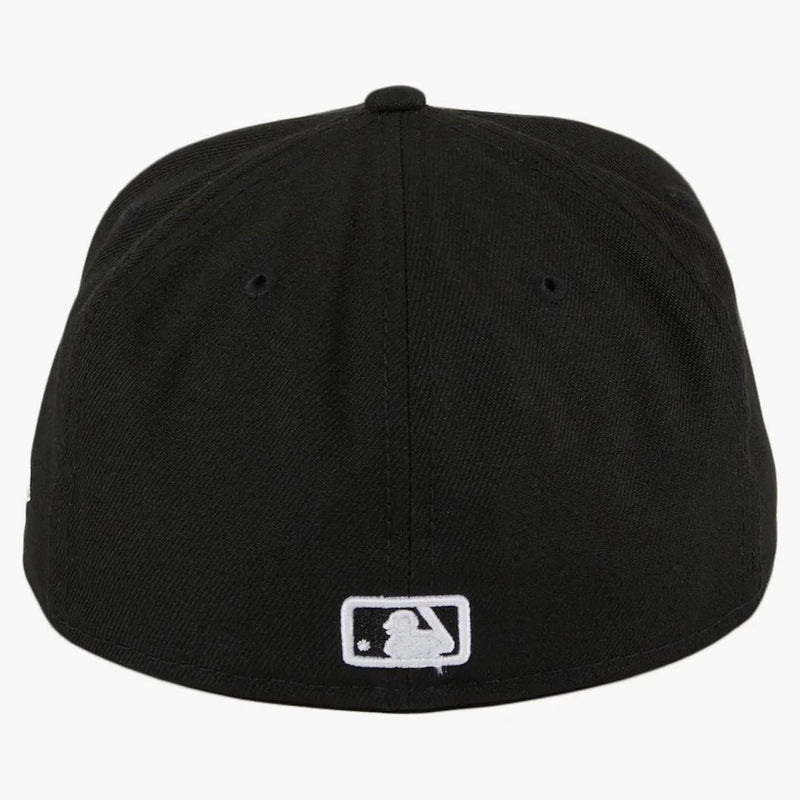 Nová éra Pittsburgh Pirates 59fifty namontovaná má černou/bílou